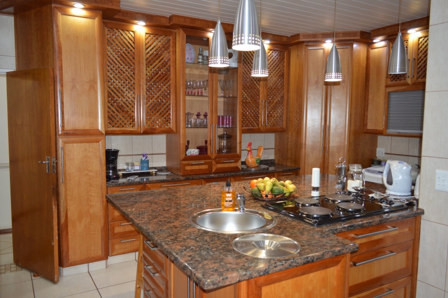 4 Bedroom Property for Sale in Flamwood North West